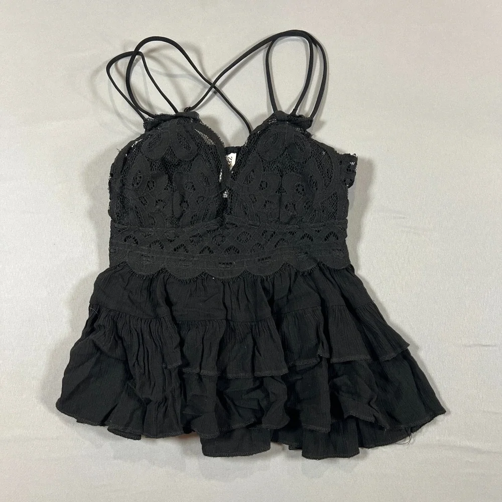 Zenana Camisole Tank Top Kids Medium Black Crochet Lace Ruffled Spaghetti Strap